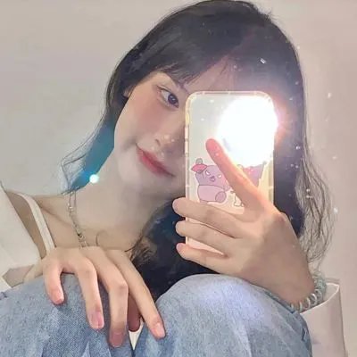 少女嬉春
